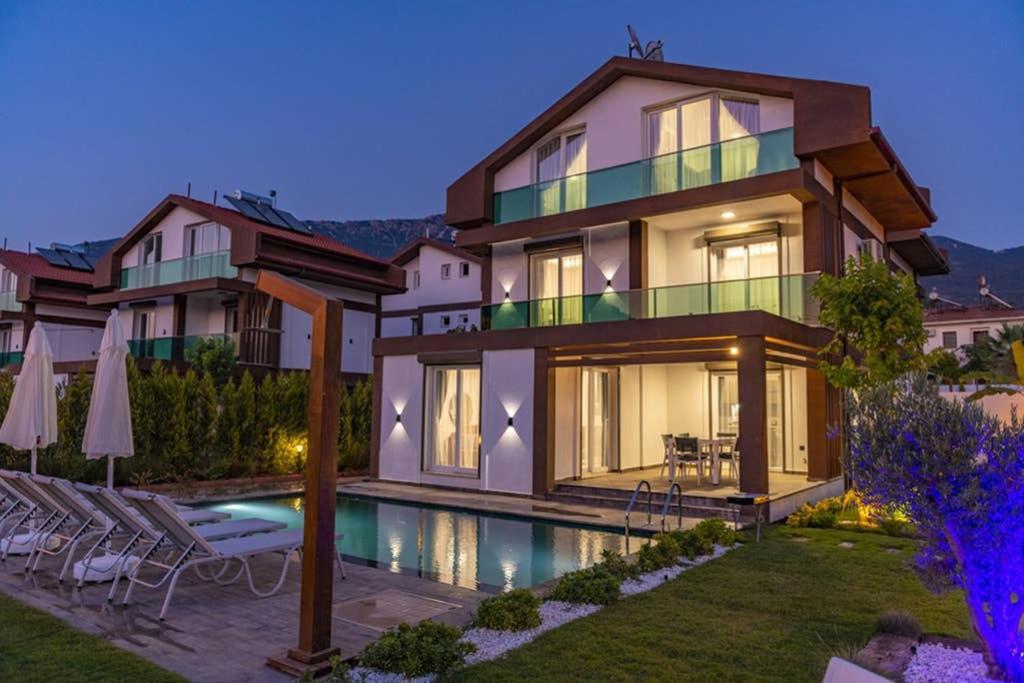 Bella- 4 Bedroom Holiday Villa In Oludeniz Фетхіє Екстер'єр фото