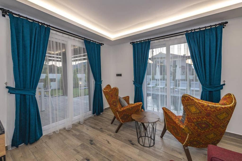 Bella- 4 Bedroom Holiday Villa In Oludeniz Фетхіє Екстер'єр фото