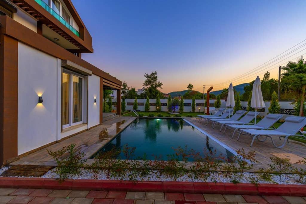 Bella- 4 Bedroom Holiday Villa In Oludeniz Фетхіє Екстер'єр фото